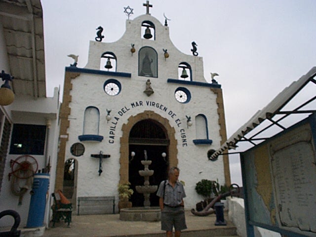 Museum Farralon.JPG - ballenita, farallón dillón, ein pensionierter kapitän sammelt, restauriert und verkauft marine antiquitäten